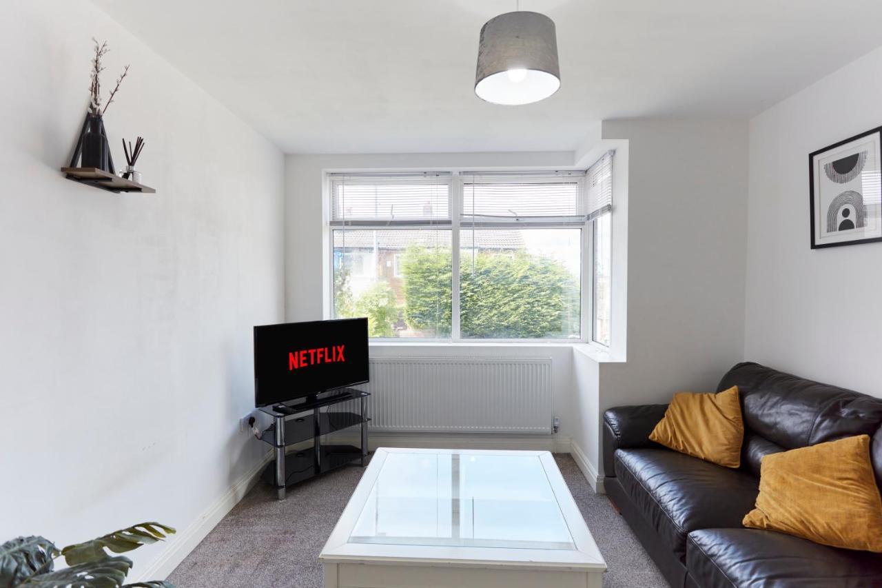 Spacious Home Close To City Centre Location Leeds  Exterior foto
